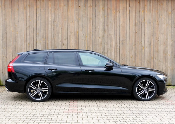 Volvo V60 cena 128900 przebieg: 98400, rok produkcji 2020 z Golczewo małe 497